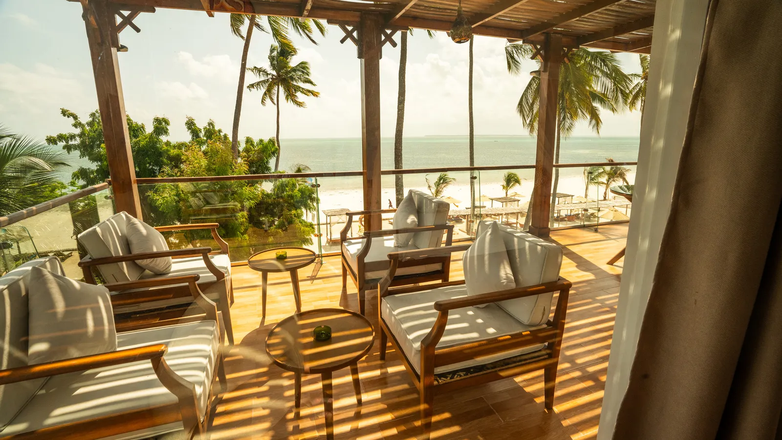 Dreams of Zanziabr, Dreams of Zanziabar balcony