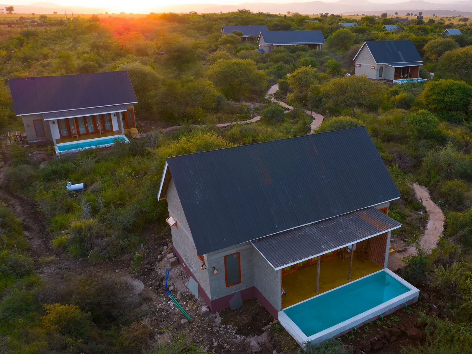 Moonbow Lodge, cottage with private pool