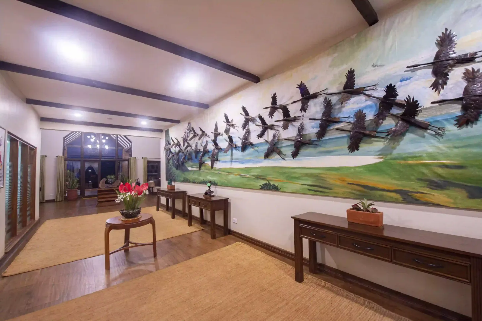 The Retreat at Ngorongoro, birds entrance corridor