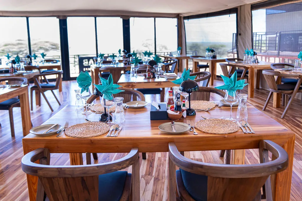 Baobab Naabi Luxury Serengeti Camp