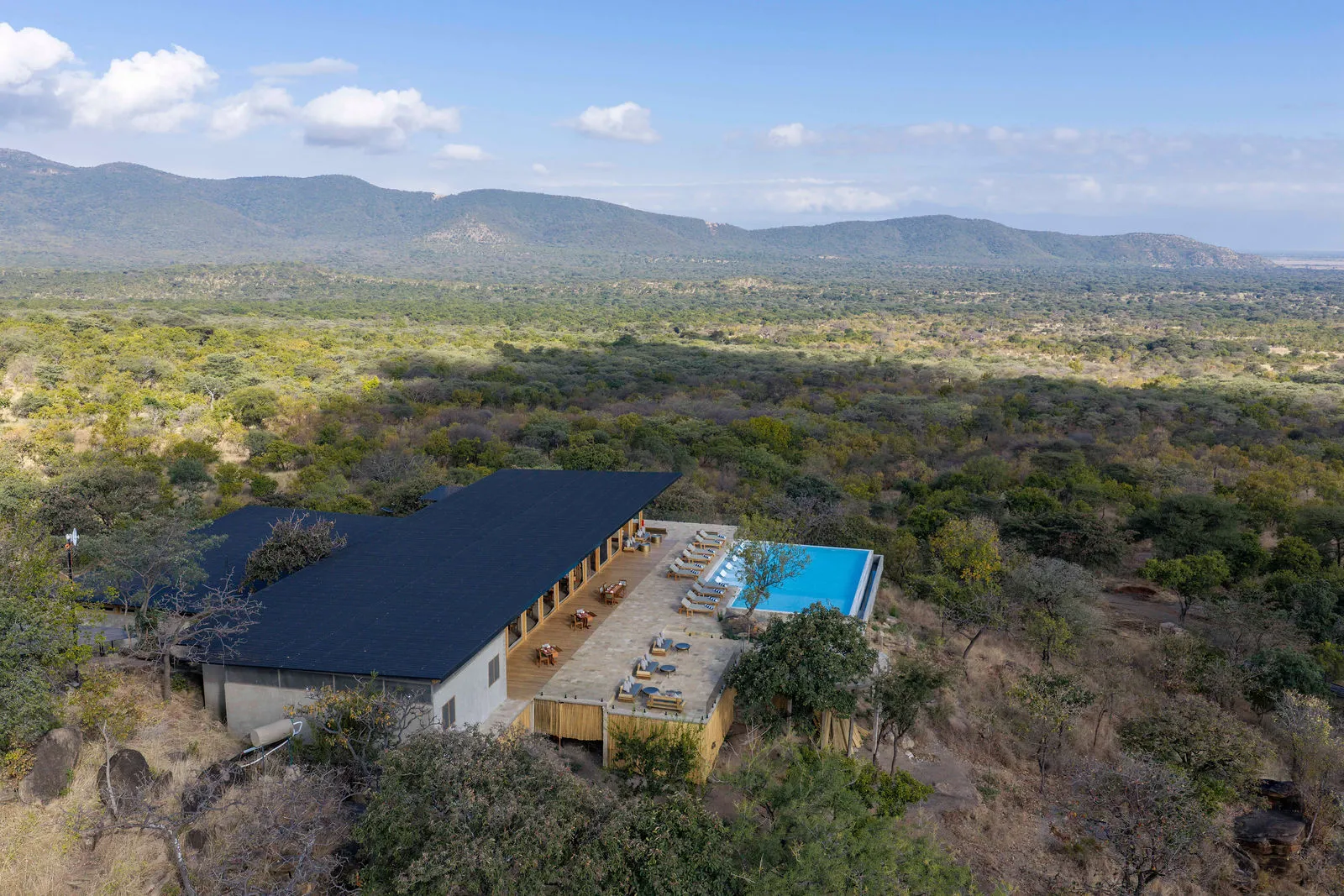 Olkambe Simba Lodge