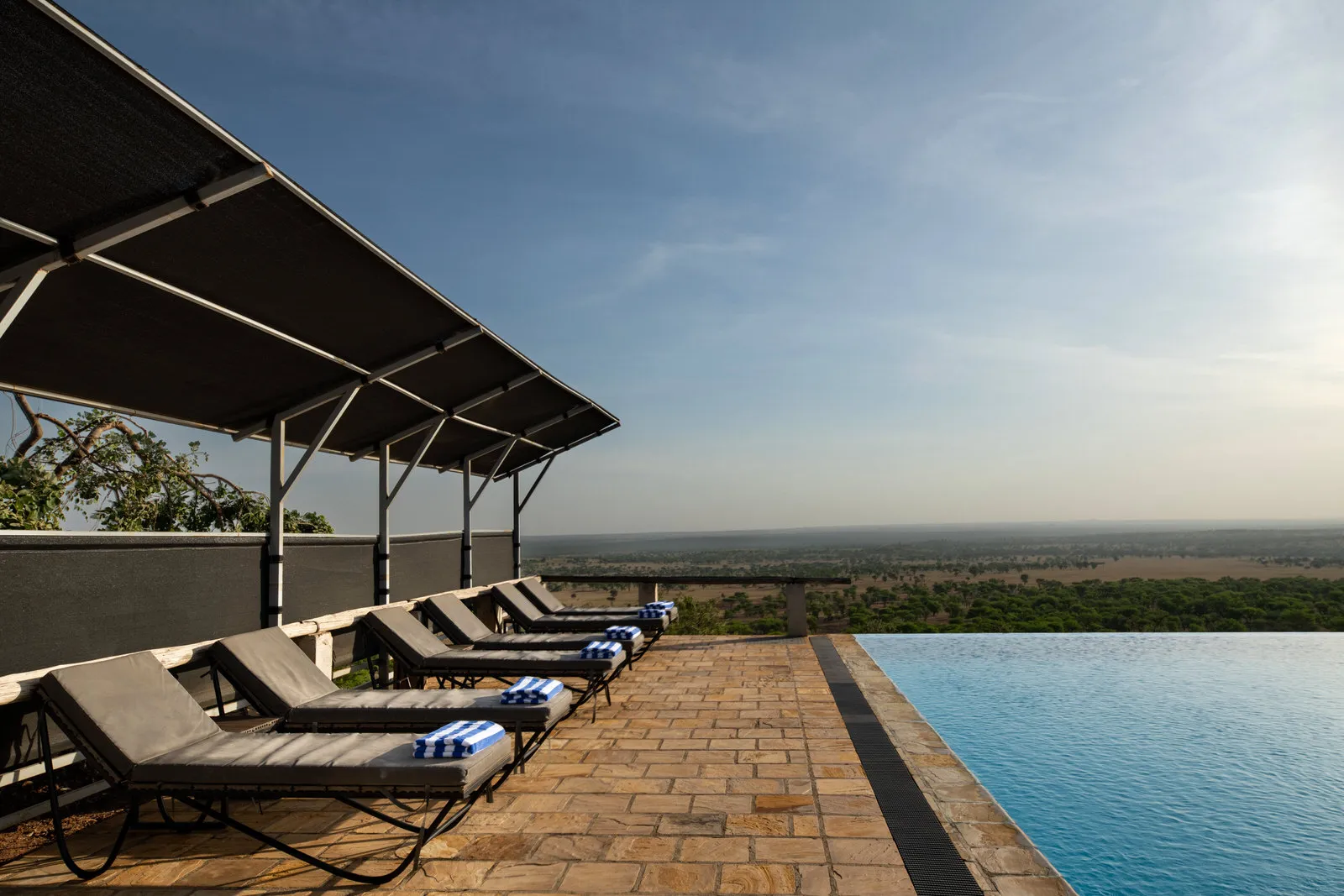 Kubu Kubu Tented Lodge - Central Serengeti, infinity pool with view