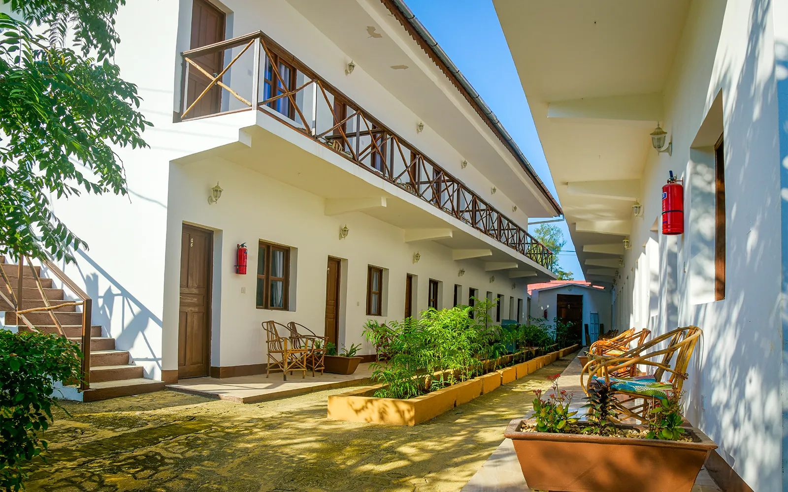 Amaan Bungalows Beach, lodgings
