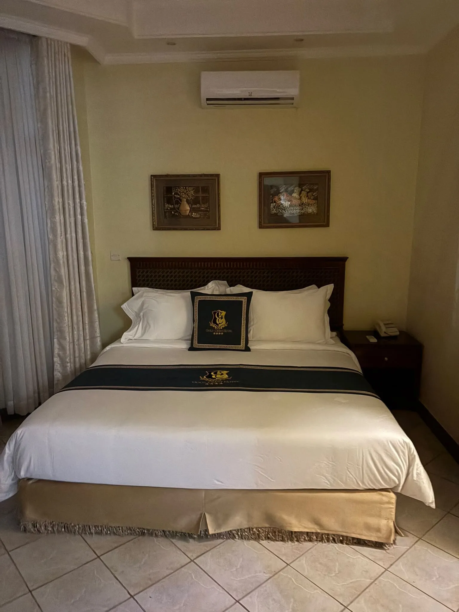 Gold Crest Hotel