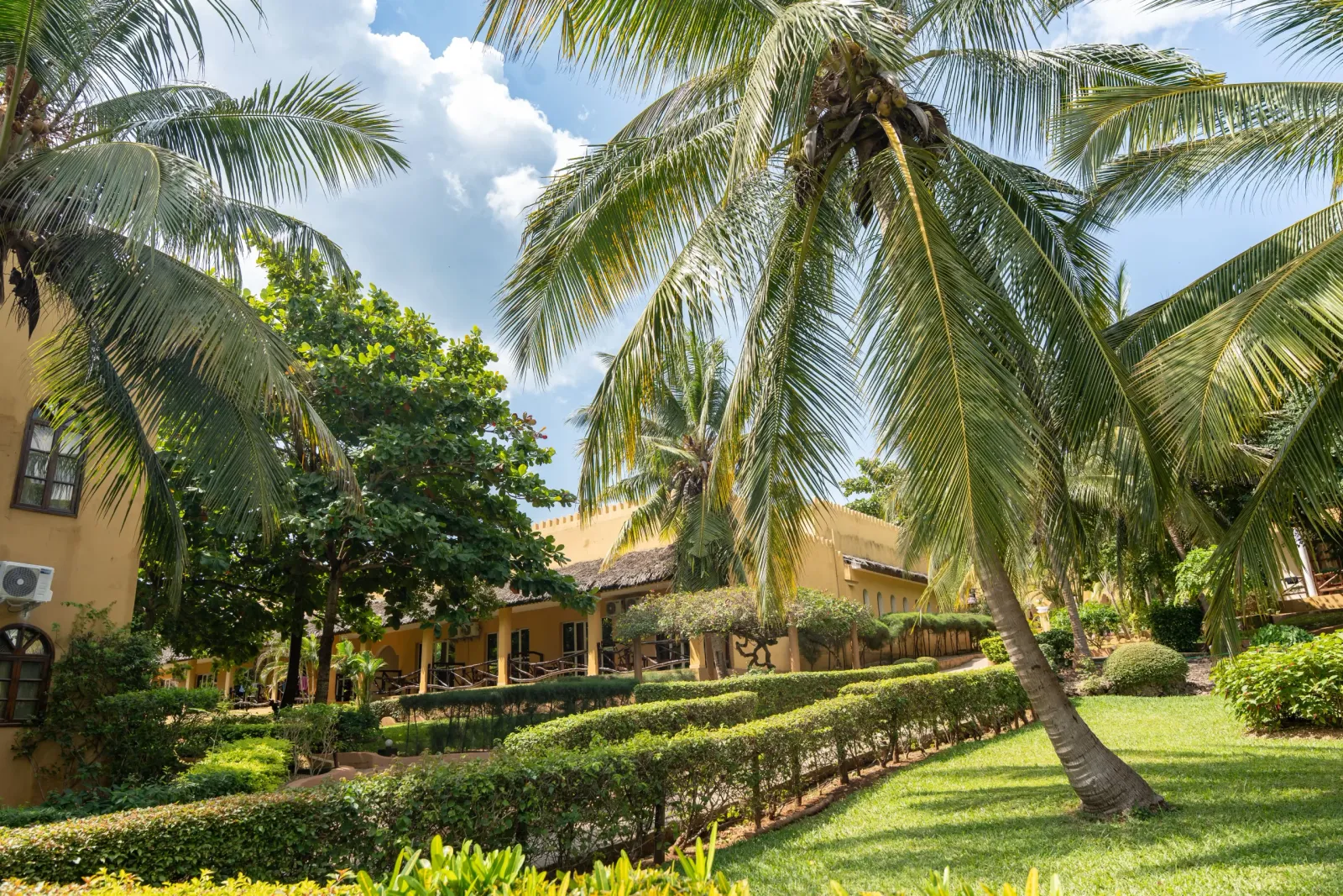 SUNSET KENDWA BEACH HOTEL, garden